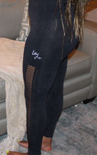 Webbed Capri Leggings - Plus Sizes – Le' Diva Boutique Store